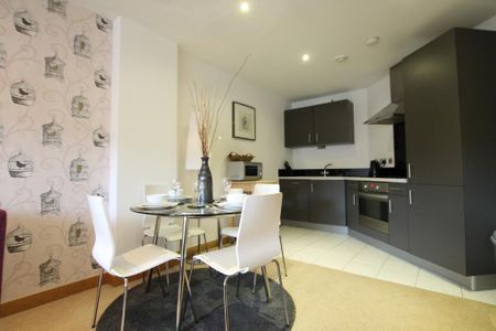 2 bedroom flat to rent - Photo 4