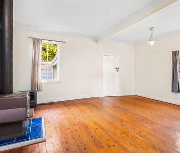 This charming country cottage awaits you! - Photo 1