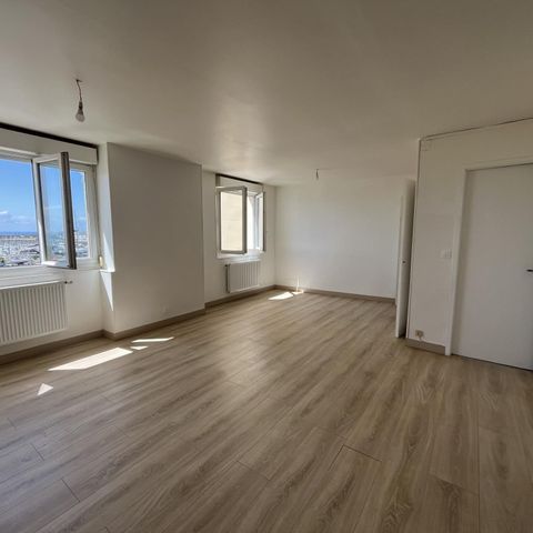 Appartement F3 à louer 3 pièces - 64,69 m2 GRANVILLE - 50 - Photo 1