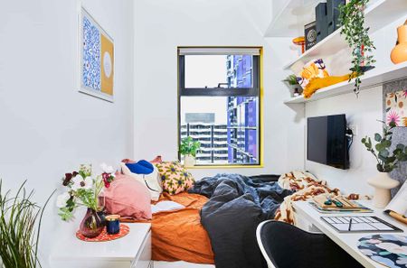 2 Bed Apartment - Photo 3