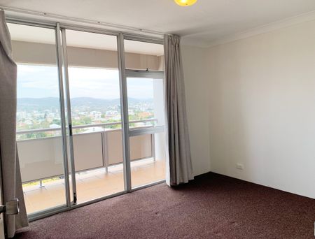 SKY HIGH VIEWS! - Photo 3