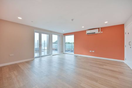 Walton Court, KT12, Walton-on-Thames, KT12 - Photo 4