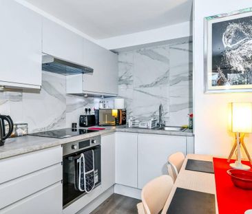 2 bedroom flat to rent - Photo 6
