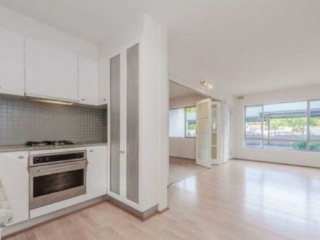 Comfort Meets Convenience - Photo 4