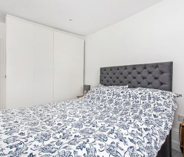 81 Hervey Road, Blackheath, SE3, London - Photo 4