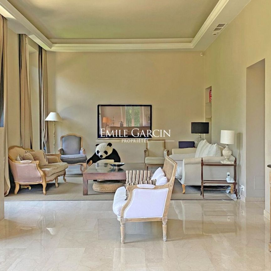 A louer, Cannes Cote d'Azur, proche centre ville avec piscine, 7 chambres - Photo 1