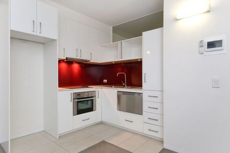 507/18 Russell Pl, Melbourne, VIC 3000 - Photo 4