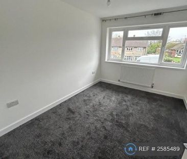 4 bedroom semi-detached house to rent - Photo 5