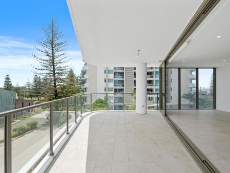 Experience Coastal Luxury: Unwind in Elegance with Our Exquisite Two-Bedroom Beachfront Retreat - Photo 5