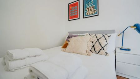 Studio Apartment - Photo 3