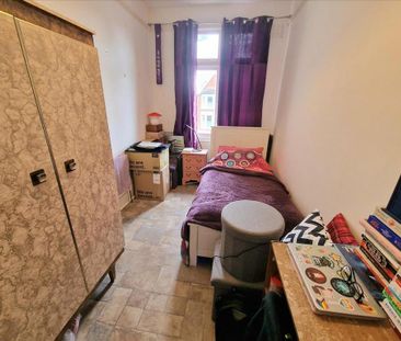 House share to rent - Photo 2