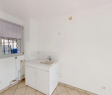 Location Appartement 2 pièces 40 m2 à Gallardon - Photo 2