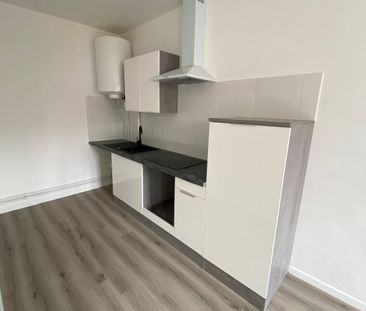 Location Appartement 1 pièce 36m² MONTAUBAN 82000 - Photo 3