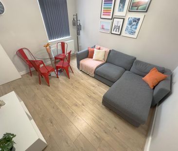 4 bedroom terraced house to rent - Photo 6