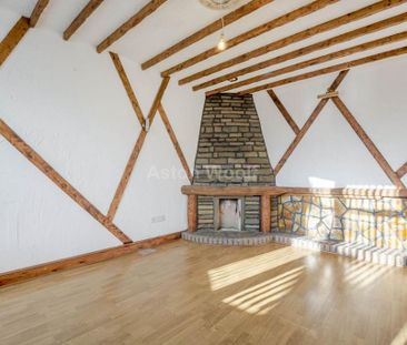 4 bedroom semi-detached house to rent - Photo 3