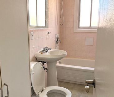 8395 Av. Pierre De Coubertin - Photo 3