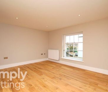 2 bedroom maisonette to rent - Photo 3
