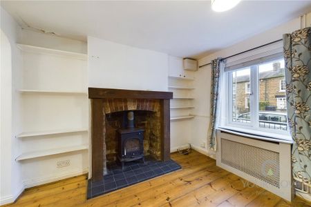 2 bedroom semi-detached house to rent - Photo 2