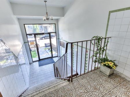 8616 Av. Champagneur - Photo 2