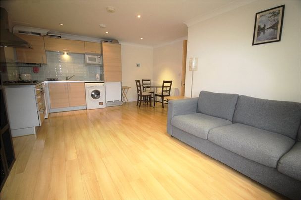 Victoria Mews, St. Judes Road, Englefield Green, Egham, TW20 0BF - Photo 1