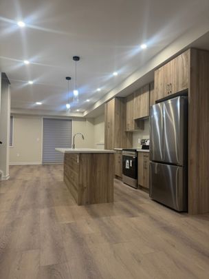 For Lease - 24 Lewis Craigie Lane, Richmond Hill, Ontario - Photo 1