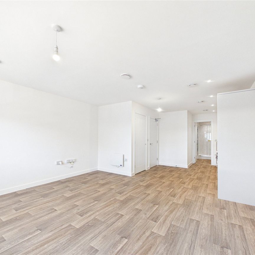 Phoenix Court, Hawkins Road, Colchester, CO2 8ZE - Photo 1