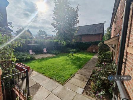 2 bedroom flat to rent - Photo 4