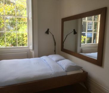 Townhouse in Camden, close to Regents Park. Bedroom with own lounge... - Photo 6