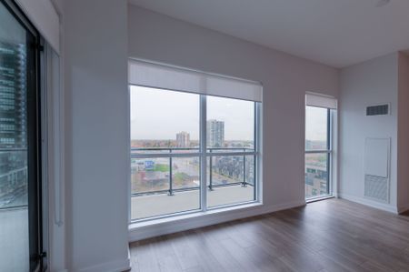For Lease - 4055 Parkside Village Drive Unit# 723, Mississauga, Ontario - Photo 3