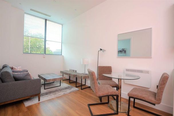 1 bedroom flat to rent - Photo 1