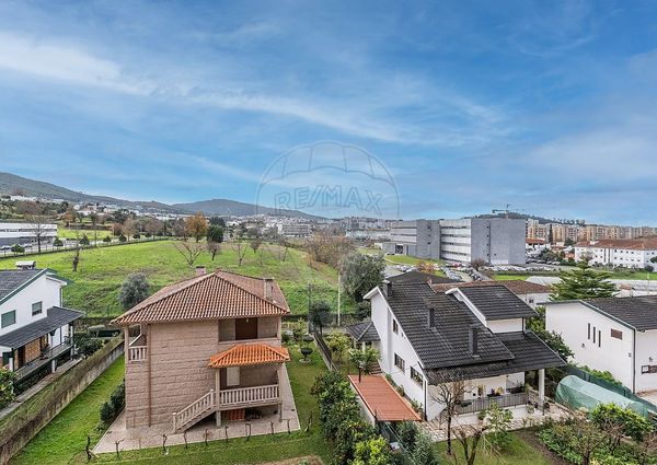 Apartamento T5 em Braga