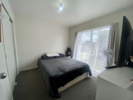 Cosy 2-Bedroom House in Hastings - Photo 4