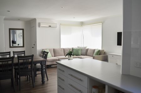 Convenient Location, Minutes From Central Albury - Photo 3