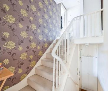 2 Bed Flat, Leigham Vale, SW16 - Photo 1