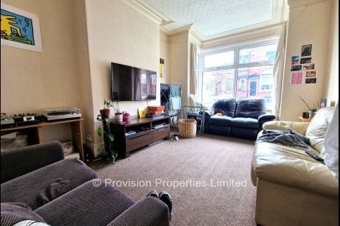 4 Bedroom Houses in Burley - Photo 1