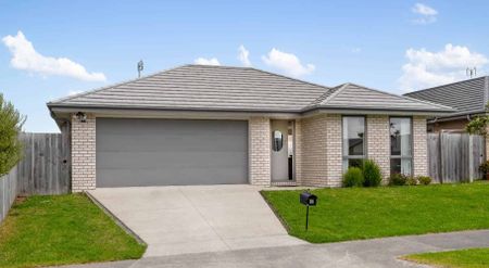 4-Bedroom Home in Popular Belmont Ã¢ÂÂ Move-In Ready - Photo 3