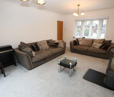 4 bedroom detached house to rent - Photo 3