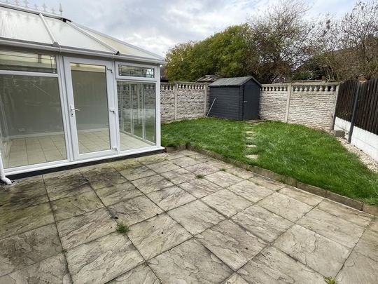 3 bedroom semi-detached house to rent - Photo 1