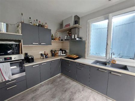 Location maison 4 pièces - 111.92m² à Saujon (17600) - Photo 3