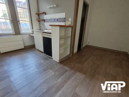LIMOGES T2 DE 26 m² EN DUPLEX EN HYPER CENTRE VILLE - Photo 3