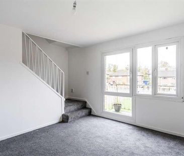 Pollards Oak Road, Hurst Green, Oxted, RH8 - Photo 1