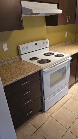 For Lease - 106 Bonnie Braes Drive, Brampton, Ontario - Photo 3