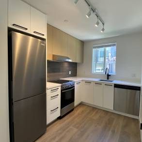 1 Bed, 1 Bath Ground Level Suite - Sea & Sky (ID 322) - Photo 4