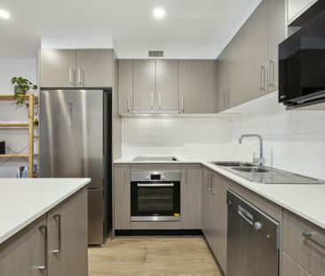 Fabulous One Bedroom in Braddon - Photo 5