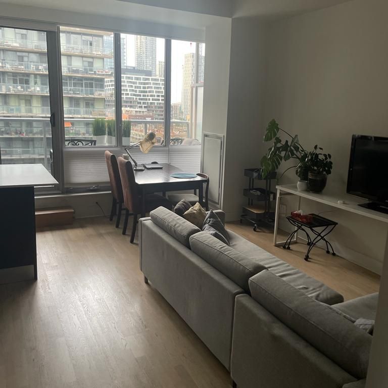 For Lease - 399 Adelaide Street Unit# 807, Toronto, Ontario - Photo 1