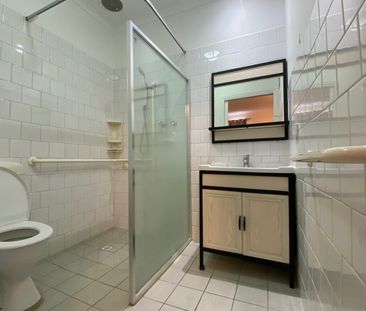 Rooms with ensuites available! - Photo 1