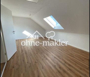 Renovierte 2-Zimmer-Wohnung mit 89 m², Einbauküche, Gäste-WC und Ga... - Photo 4