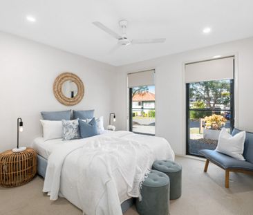 Boutique Duplex 5 Minutes from the Esplanade - Photo 4