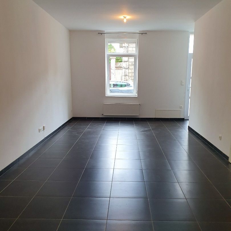 Location Maison 4 pièces 76m² JEUMONT 59460 - Photo 1