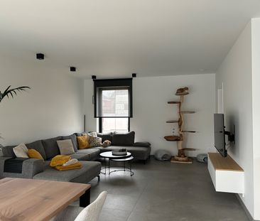 Kamer in moderne nieuwbouw woning - Photo 1